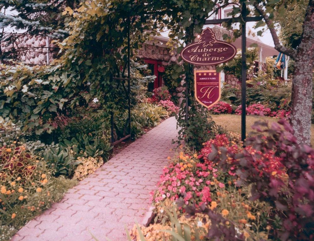 Auberge Le Flores GrandʼMère Eksteriør bilde