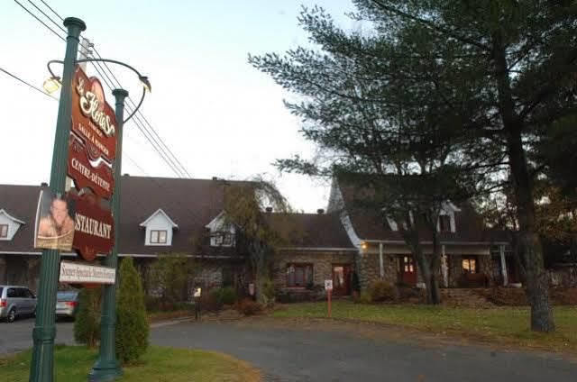 Auberge Le Flores GrandʼMère Eksteriør bilde